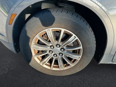 Used 2017 Cadillac XT5 FWD image 10