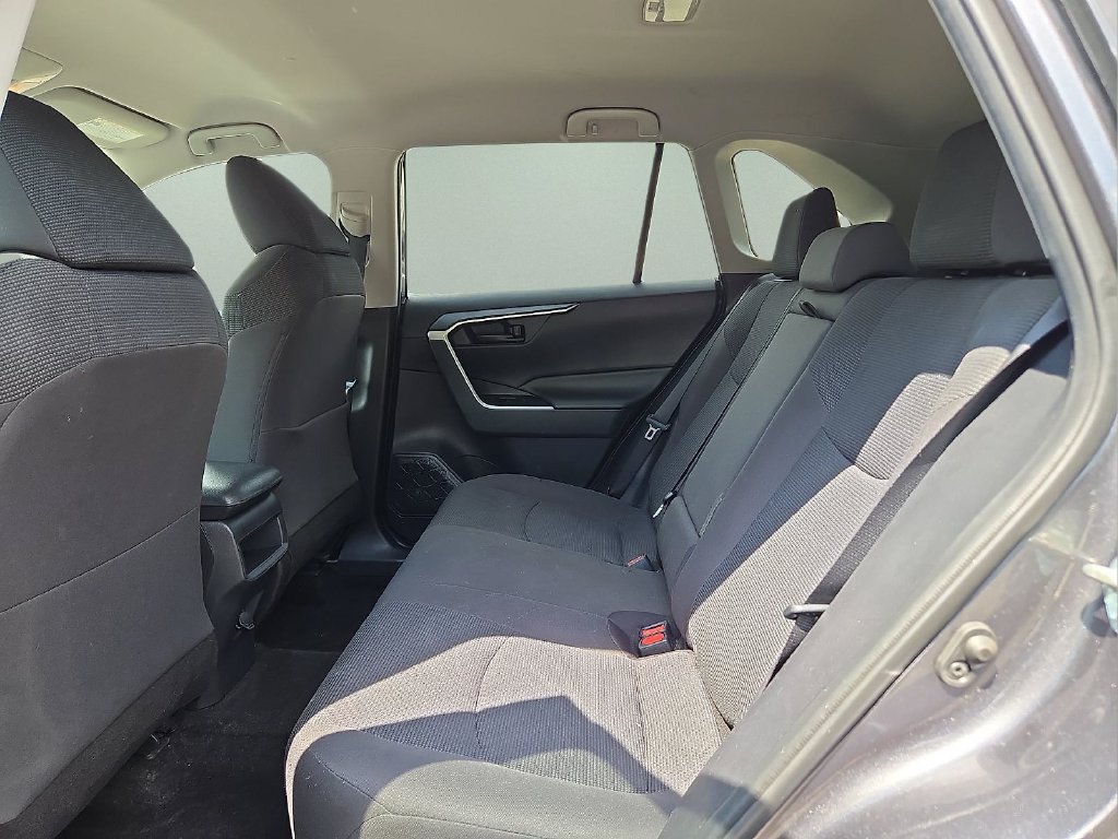 Used 2019 Toyota RAV4 LE w/ All Weather Liner Package AWD/4WD image 8