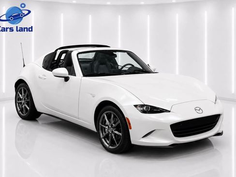 Used 2021 MAZDA MX-5 Miata RF Grand Touring RWD image 3