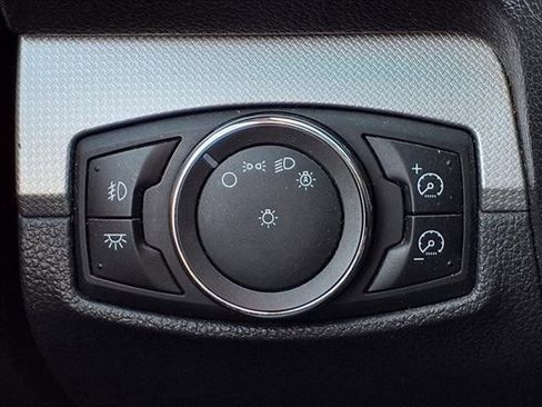 Used 2013 Ford Explorer XLT AWD/4WD image 24