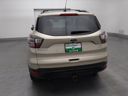 Used 2017 Ford Escape SE w/ SE Sport Appearance Package image 6