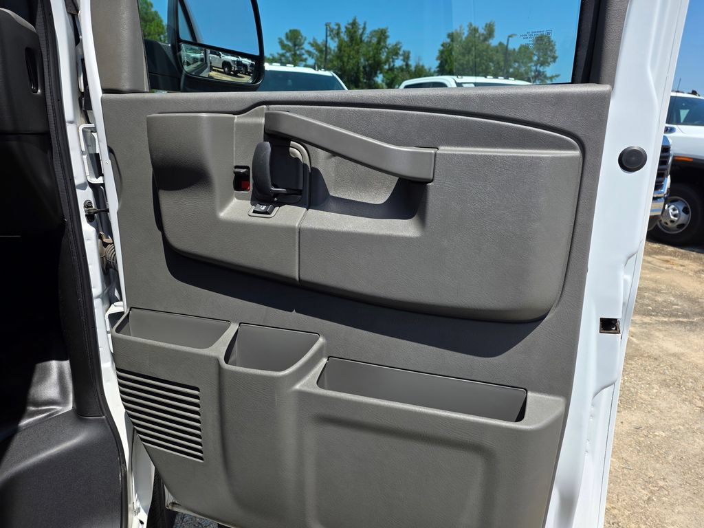New 2025 Chevrolet Express 3500 Extended w/ Driver Convenience Package RWD image 24