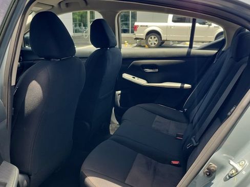 Certified 2025 Nissan Sentra SR FWD image 13