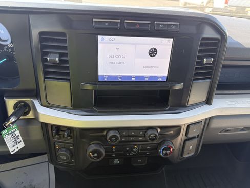 Used 2023 Ford F250 XL w/ STX Appearance Package image 7