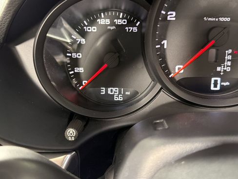 Certified 2023 Porsche 718 Boxster RWD image 17