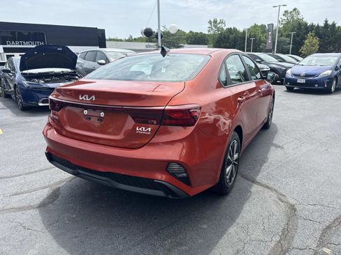 Used 2023 Kia Forte LXS w/ LXS Technology Package FWD image 6