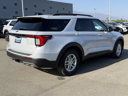 New 2026 Ford Explorer Active w/ Active Comfort Package RWD image 8