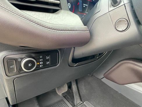 Used 2025 Ford Explorer Platinum w/ LUX Leather Package image 29