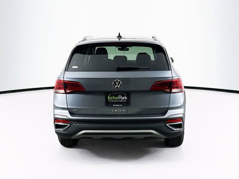 Used 2024 Volkswagen Taos SE image 7