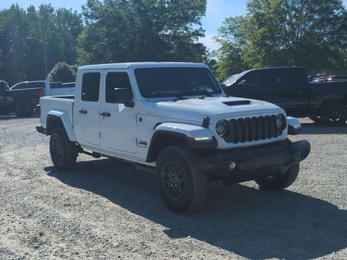 New 2026 Jeep Gladiator Sport AWD/4WD image 7