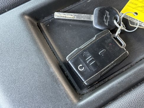 Used 2020 Chevrolet Silverado 1500 Custom Trail Boss w/ Custom Convenience Package image 34