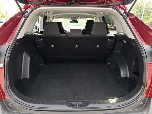 Used 2020 Toyota RAV4 LE AWD/4WD image 27