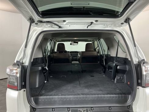 Used 2023 Toyota 4Runner Limited AWD/4WD image 32
