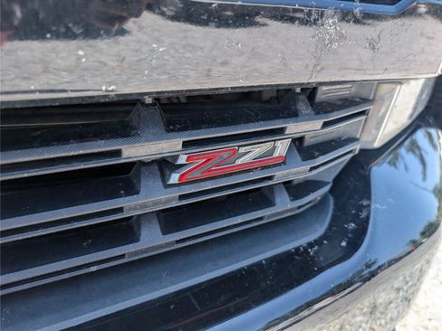 Used 2021 Chevrolet Silverado 1500 LT Trail Boss w/ Bed Protection Package AWD/4WD image 11