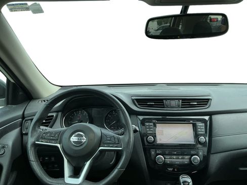 Used 2017 Nissan Rogue SV AWD/4WD image 10