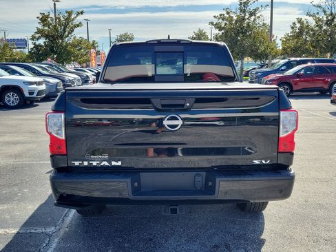 Certified 2023 Nissan Titan SV w/ SV Convenience Package RWD image 5