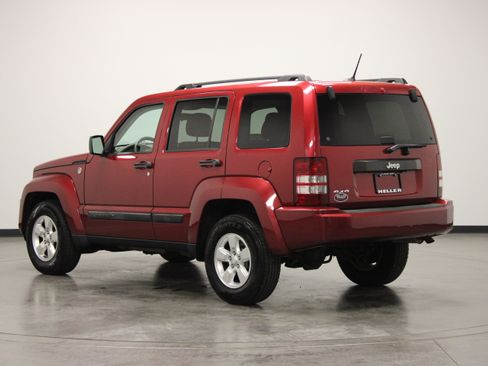 Used 2012 Jeep Liberty Sport w/ Popular Equipment Group AWD/4WD image 6