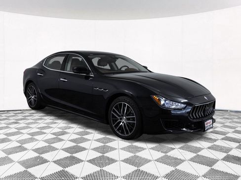 Used 2018 Maserati Ghibli S Q4 AWD/4WD image 22