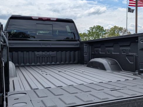 New 2026 GMC Sierra 3500 Denali w/ Denali Reserve Package AWD/4WD image 33