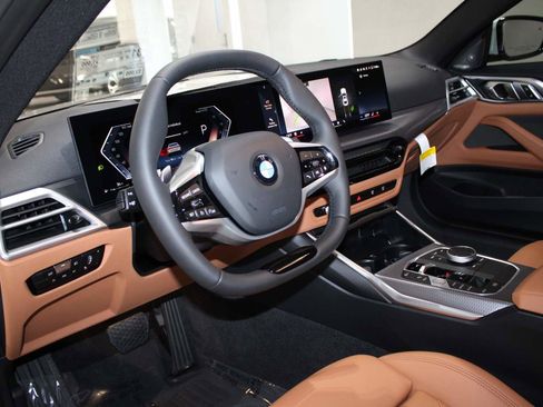 Used 2026 BMW 430i Coupe w/ Convenience Package image 11