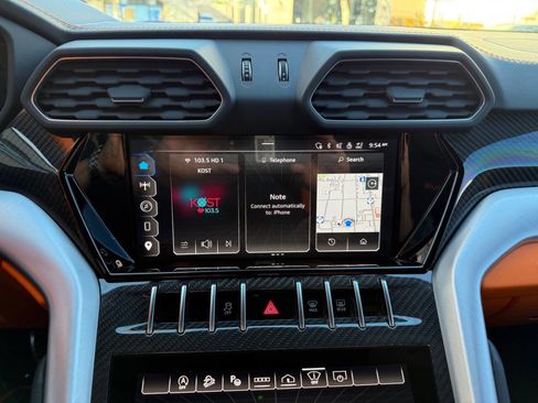 Used 2023 Lamborghini Urus S image 41