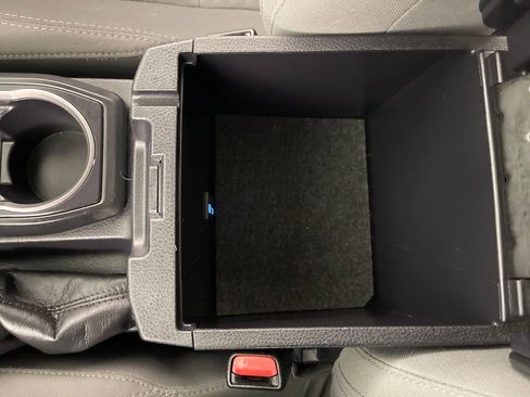 Certified 2021 Toyota Tacoma SR w/ SR Convenience Package RWD image 23
