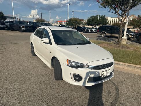 Used 2017 Mitsubishi Lancer ES FWD image 4