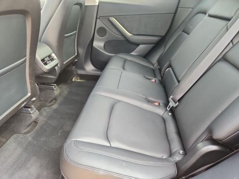 Used 2020 Tesla Model Y Long Range AWD/4WD image 8