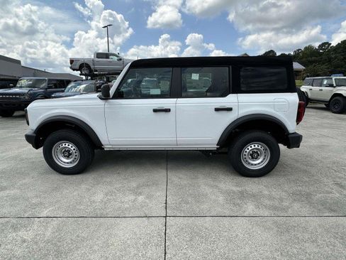 New 2025 Ford Bronco 4-Door AWD/4WD image 4