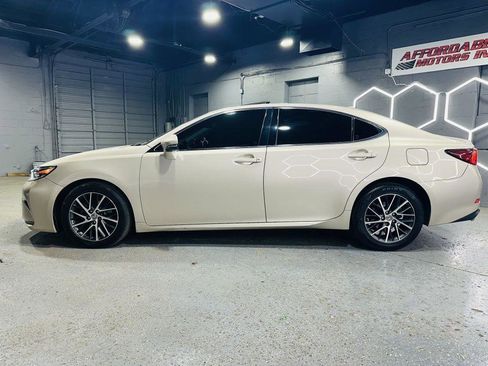 Used 2018 Lexus ES 350 w/ Luxury Package w/Wood Trim FWD image 2