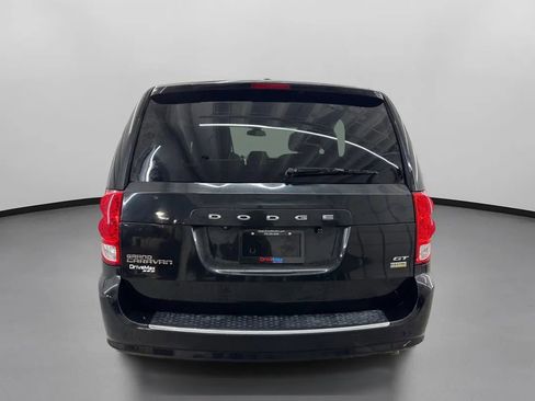 Used 2018 Dodge Grand Caravan GT FWD image 8
