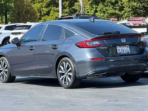 Certified 2022 Honda Civic EX-L image 5