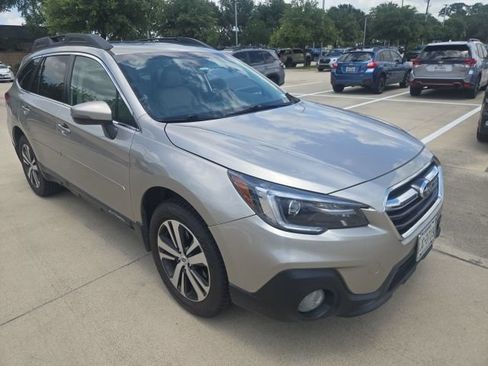 Used 2018 Subaru Outback 2.5i Limited AWD/4WD image 1