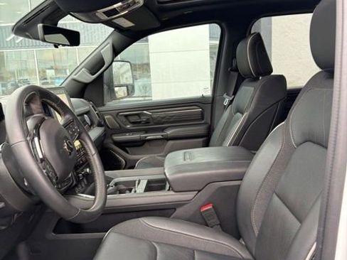 Used 2025 RAM 1500 Limited image 10