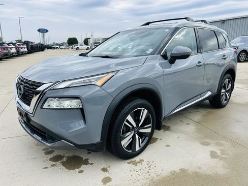 Used 2023 Nissan Rogue SL AWD/4WD image 35