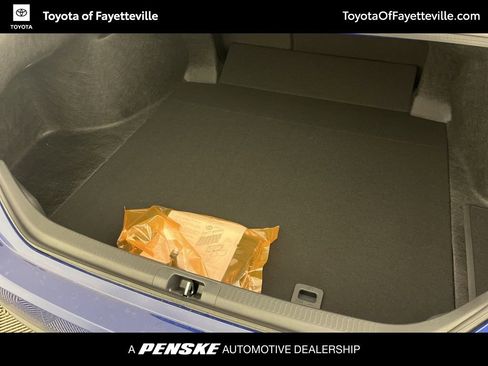 Used 2026 Toyota Camry SE image 9