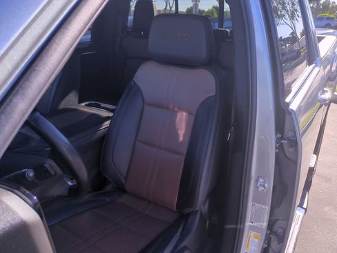 Used 2024 Chevrolet Silverado 2500 High Country w/ High Country Premium Package image 12