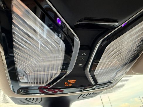 Used 2018 BMW 750i xDrive image 39