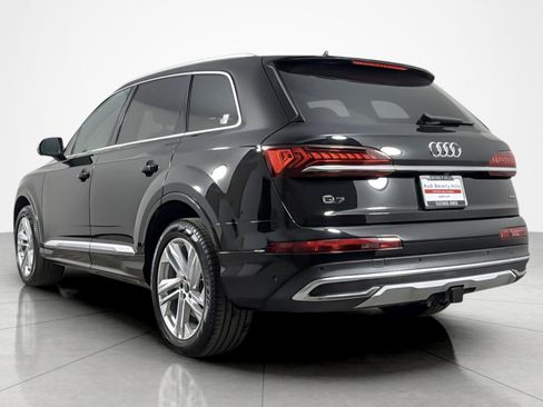 Used 2023 Audi Q7 2.0T Premium w/ Convenience Package AWD/4WD image 3