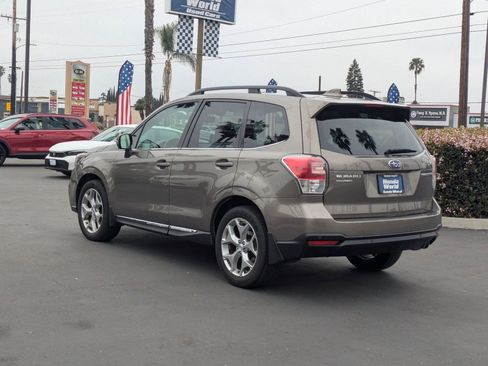 Used 2018 Subaru Forester 2.5i Touring w/ Popular Package #3B image 6