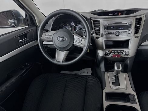 Used 2010 Subaru Outback 2.5i image 24