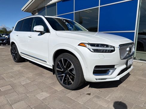 Used 2023 Volvo XC90 B6 Plus w/ Protection Package Premier AWD/4WD image 2