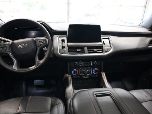 Used 2022 Chevrolet Tahoe RST w/ Luxury Package AWD/4WD image 15