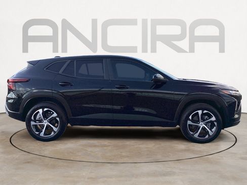 Used 2026 Chevrolet Trax RS FWD image 13