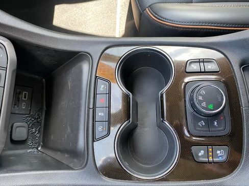 Used 2023 GMC Acadia AT4 w/ Preferred Package AWD/4WD image 22