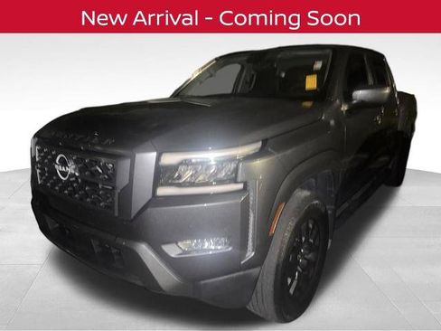 Certified 2022 Nissan Frontier SV w/ SV Premium Package RWD image 2