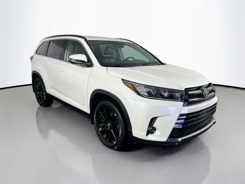 Used 2019 Toyota Highlander SE image 8