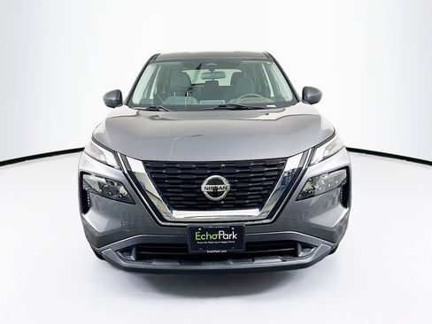 Used 2021 Nissan Rogue S image 2