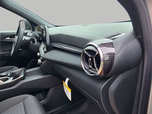 New 2026 Chevrolet Equinox LT w/ LPO, Floor Liner Package image 11