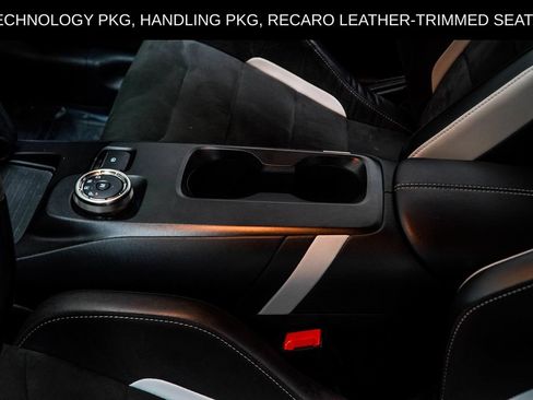 Used 2022 Ford Mustang Shelby GT500 w/ Technology Package RWD image 28